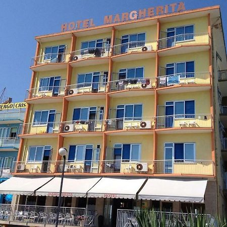Hotel Margherita ソットマリーナ エクステリア 写真
